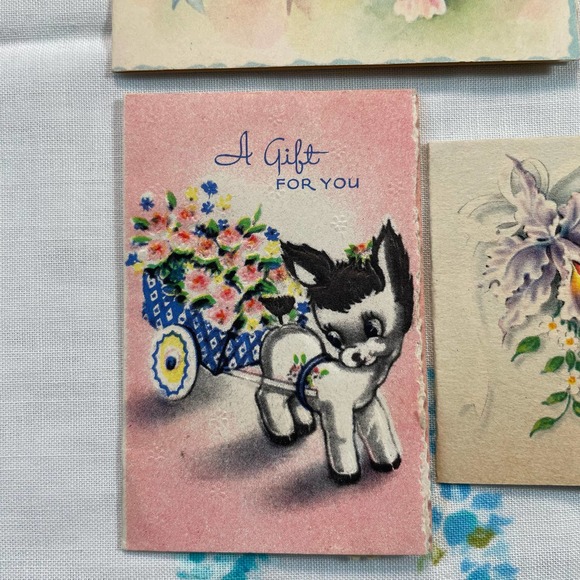 Lot of Kitsch Shower Cards and Wedding Cards - Picture 7 of 10